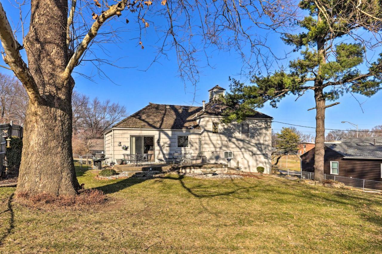 Cozy Kansas City Home With Yard - 9 Mi To Dtwn! Exterior photo